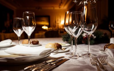 5 Incredible Benefits of Outsourcing Your Restaurant Linens