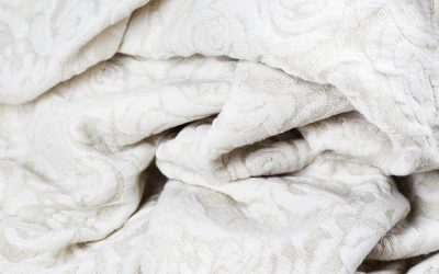 Commercial Linens: Polyester vs Cotton